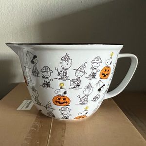 Peanuts Halloween Giant tea cup